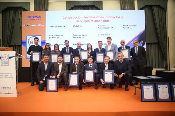 Entrega de certificados excelencia empresarial, Informa