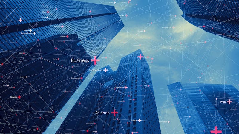 edificios altos y cielo